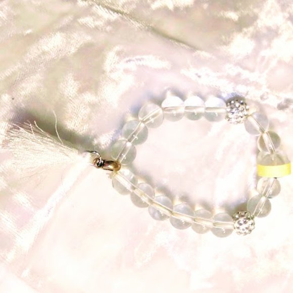 NEW*CLEAR GLASS BEADED ELASTIC TASSELED BRACELET*HAND CRAFTED - Picture 4 of 4